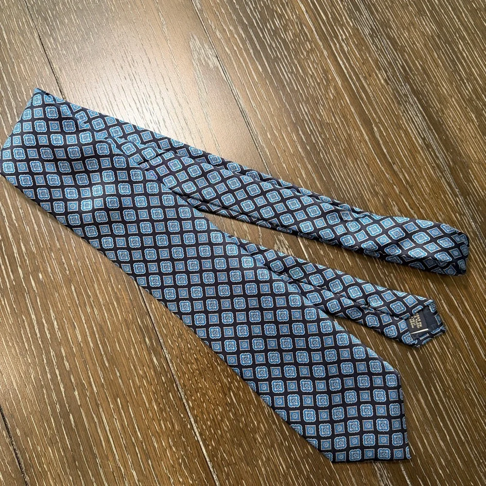 Banana Republic‎ Blue 100% Italian Silk Tie Bloc Print